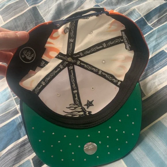 Hellstar hat - Picture 3 of 4